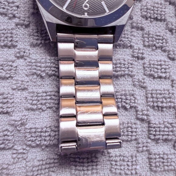 HUGO Black Dial Silver Men's Watch - Picture 5 of 7